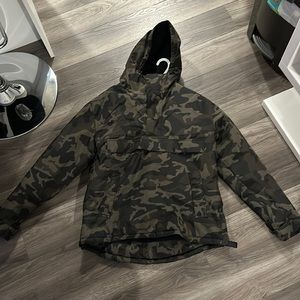 Catbalou Jacket Green military. size large